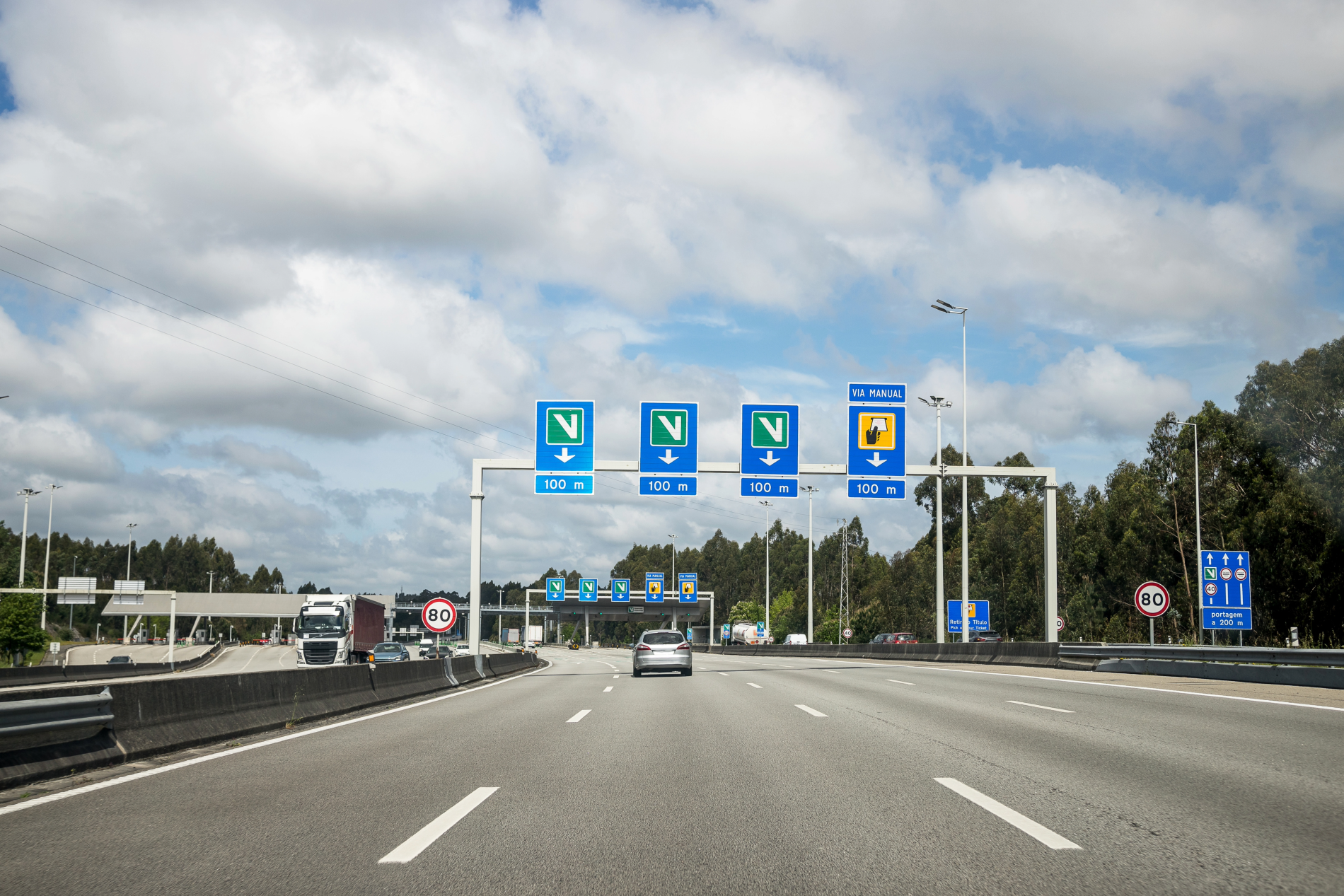 3.6 million drivers caught speeding in Portugal in 10 years Image